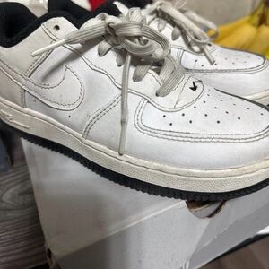 Nike Kids White and Black Sneakers